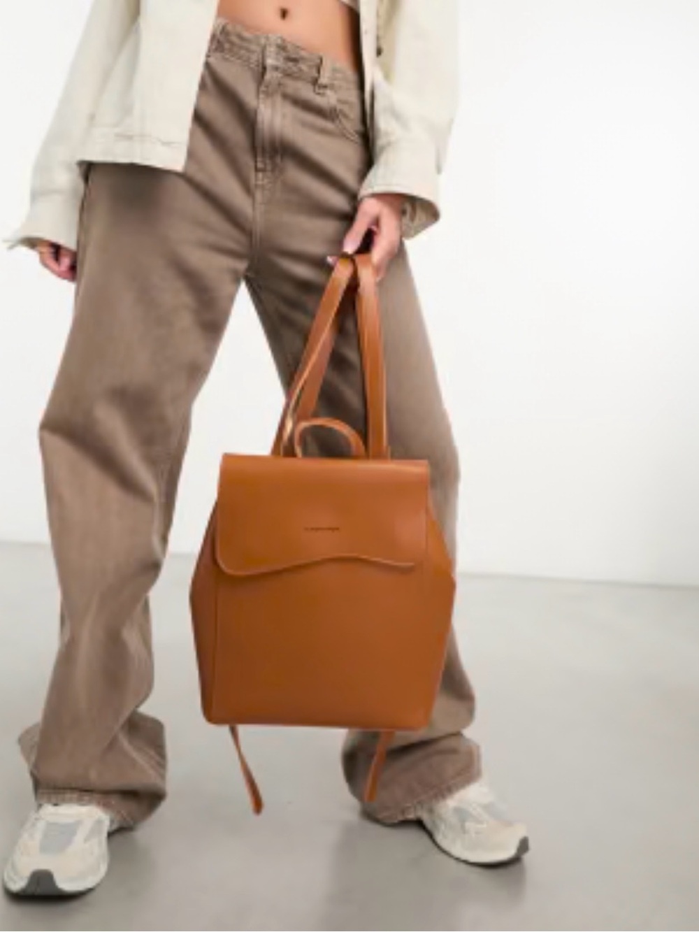 🧡 Paquetage Paris Leather Backpack - Brown